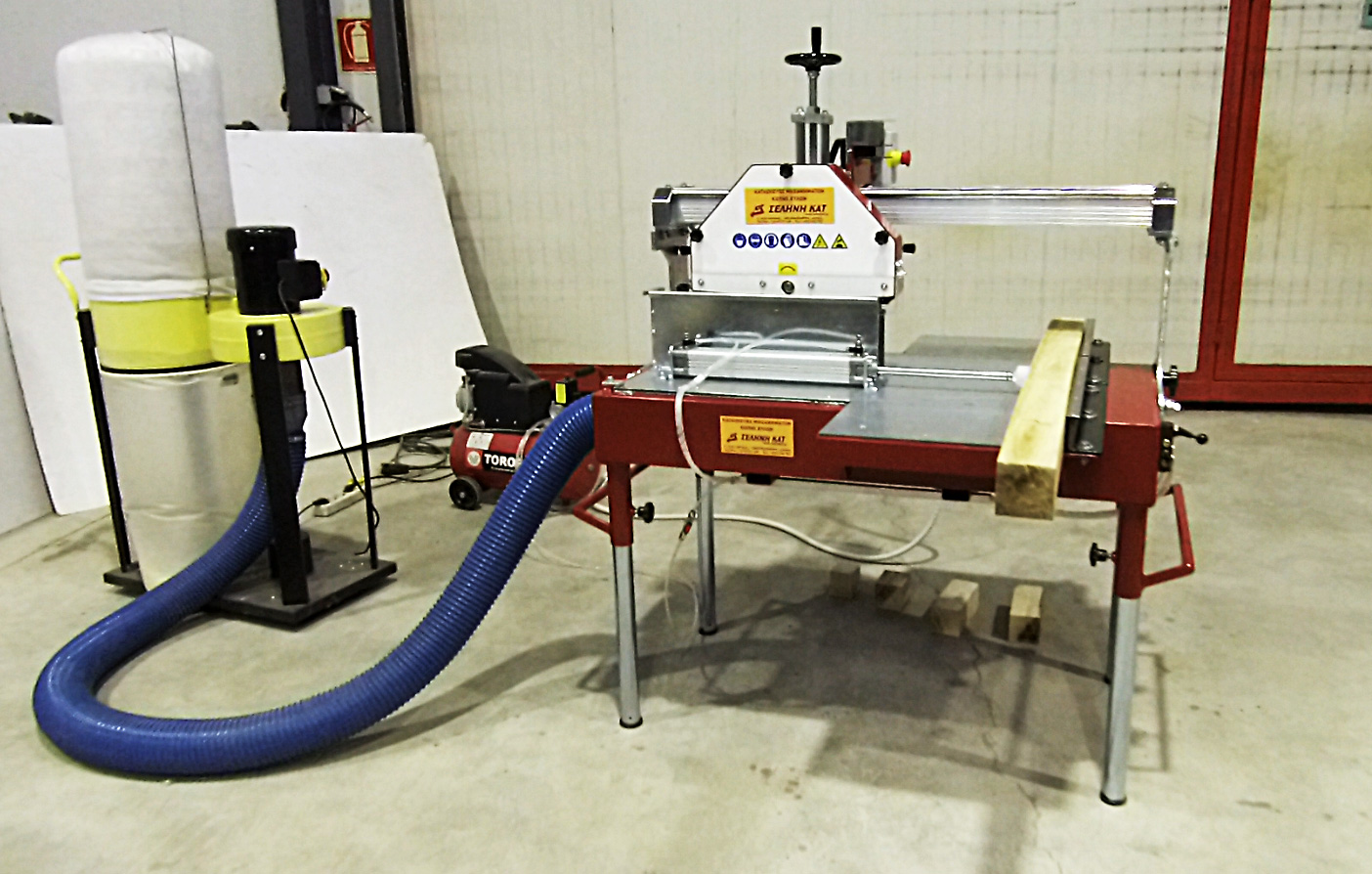 Δισκοπρίονο πάγκου συρόμενο